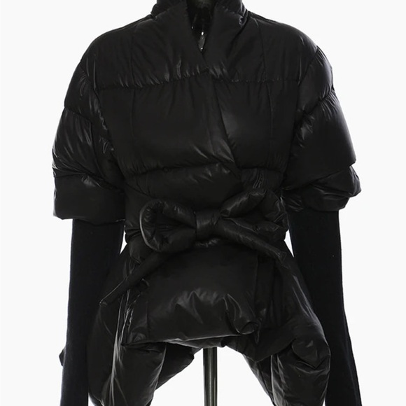 Akira Women's Black Puffer Jacket - Picture 1 of 6